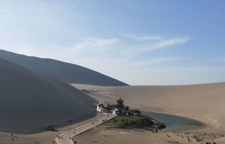 敦煌逐西租車公司：長(zhǎng)途租車應(yīng)不可忽視的問題