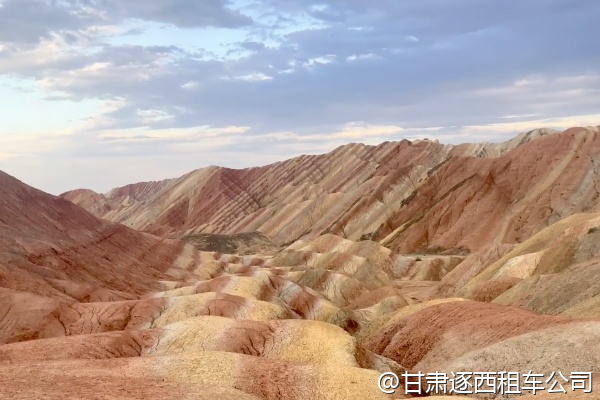 我們想包車去山丹軍馬場，能體驗騎馬嗎？  